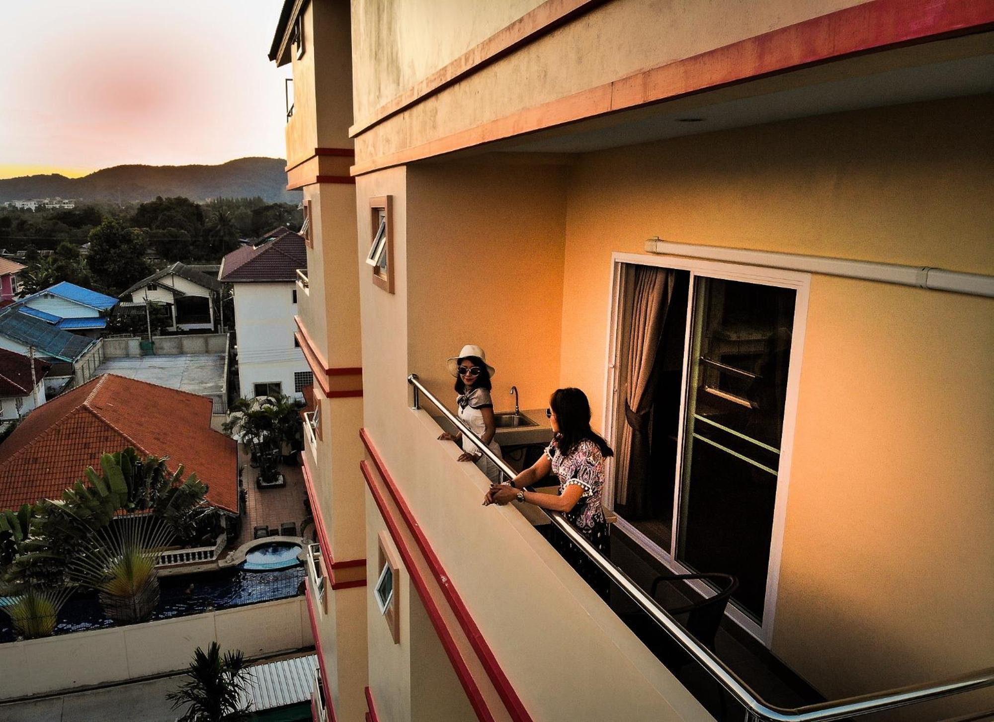Sky Villa Hua Hin Guesthouse - Adults-Only Экстерьер фото